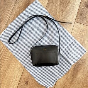 Classic Black Pebbled Leather Crossbody Camera Bag Adjustable Strap Preppy